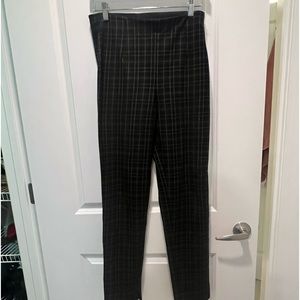 Plaid Trousers Women’s Pants Size S/M. Stretch & Comfortable